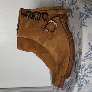 Frye Veronica suede boots tan 6.5 M